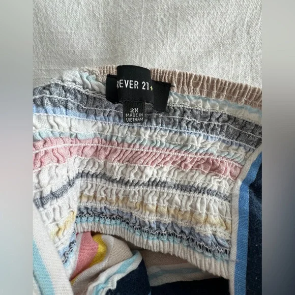 Forever 21 Women’s Striped Romper 2X Multicolor Rainbow Buttons Plus Size - Picture 7 of 12